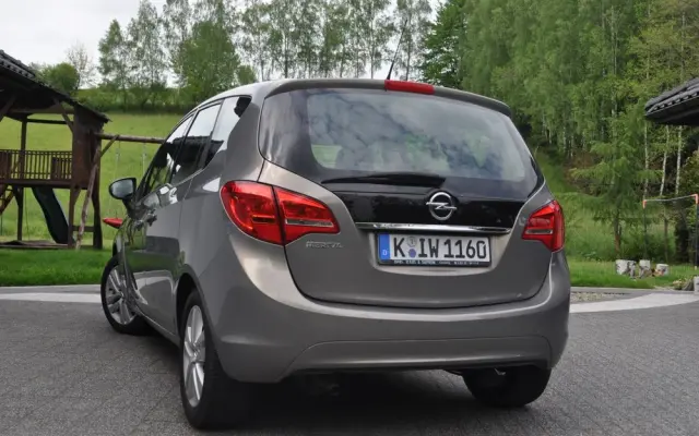 OPEL Meriva 1.4 Design Edition