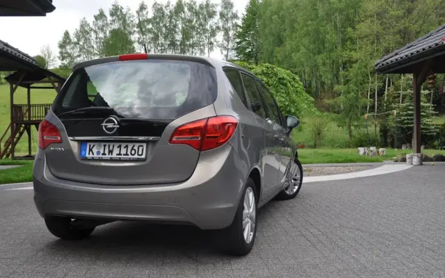 OPEL Meriva 1.4 Design Edition