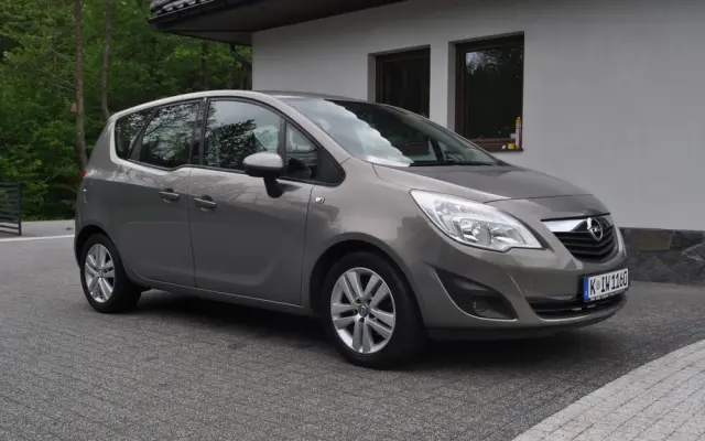 OPEL Meriva 1.4 Design Edition