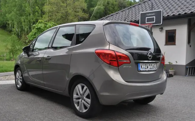 OPEL Meriva 1.4 Design Edition