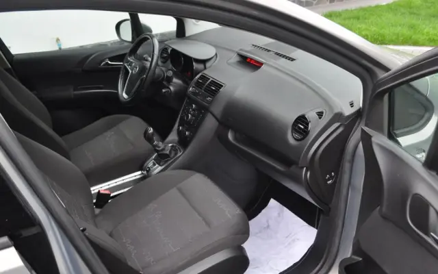 OPEL Meriva 1.4 Design Edition