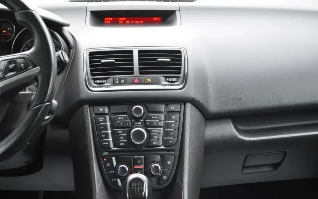 OPEL Meriva 1.4 Design Edition