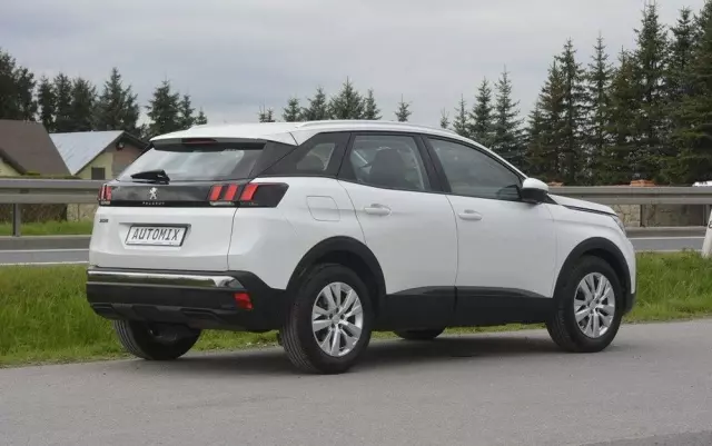 PEUGEOT 3008 1.2 PureTech Active Pack S&S