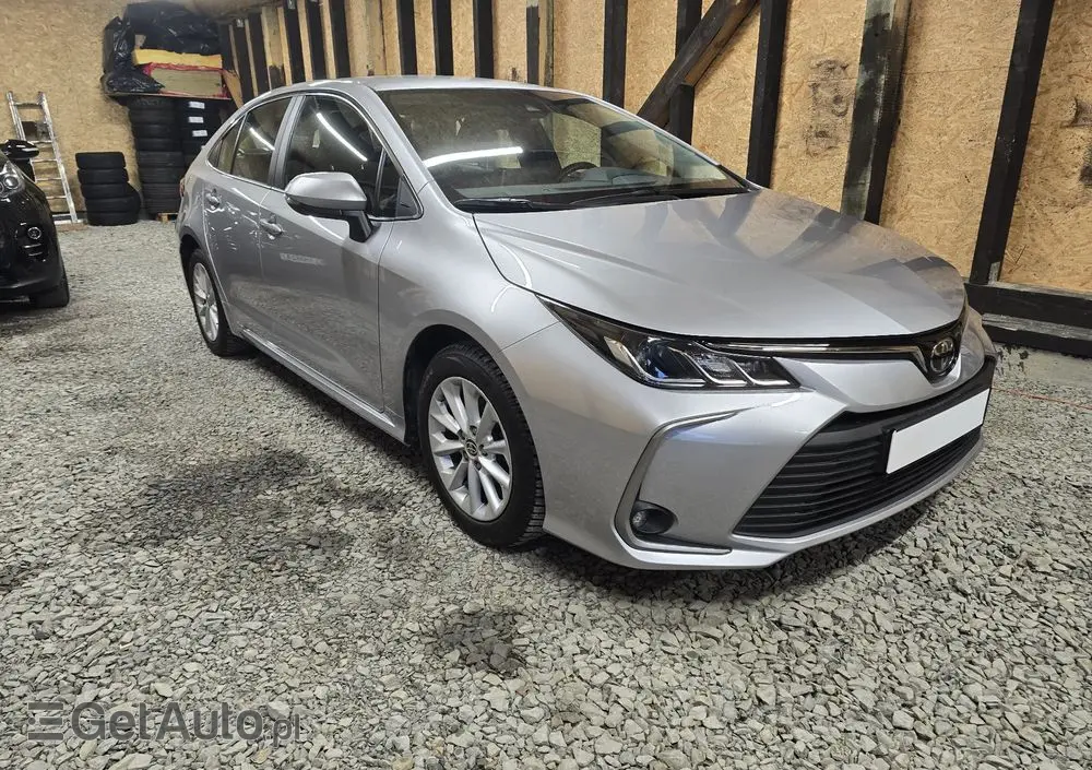 TOYOTA Corolla 1.5 Active