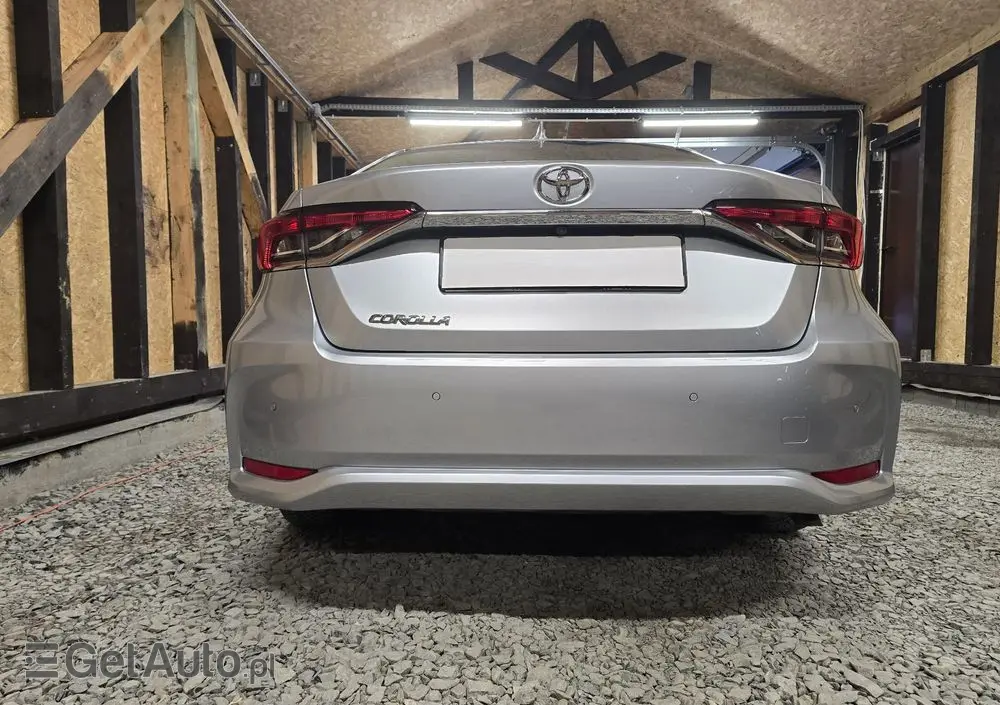 TOYOTA Corolla 1.5 Active