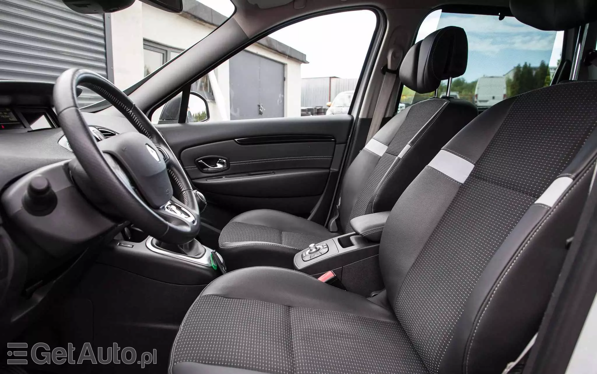 RENAULT Grand Scenic ENERGY TCe 115 Bose Edition