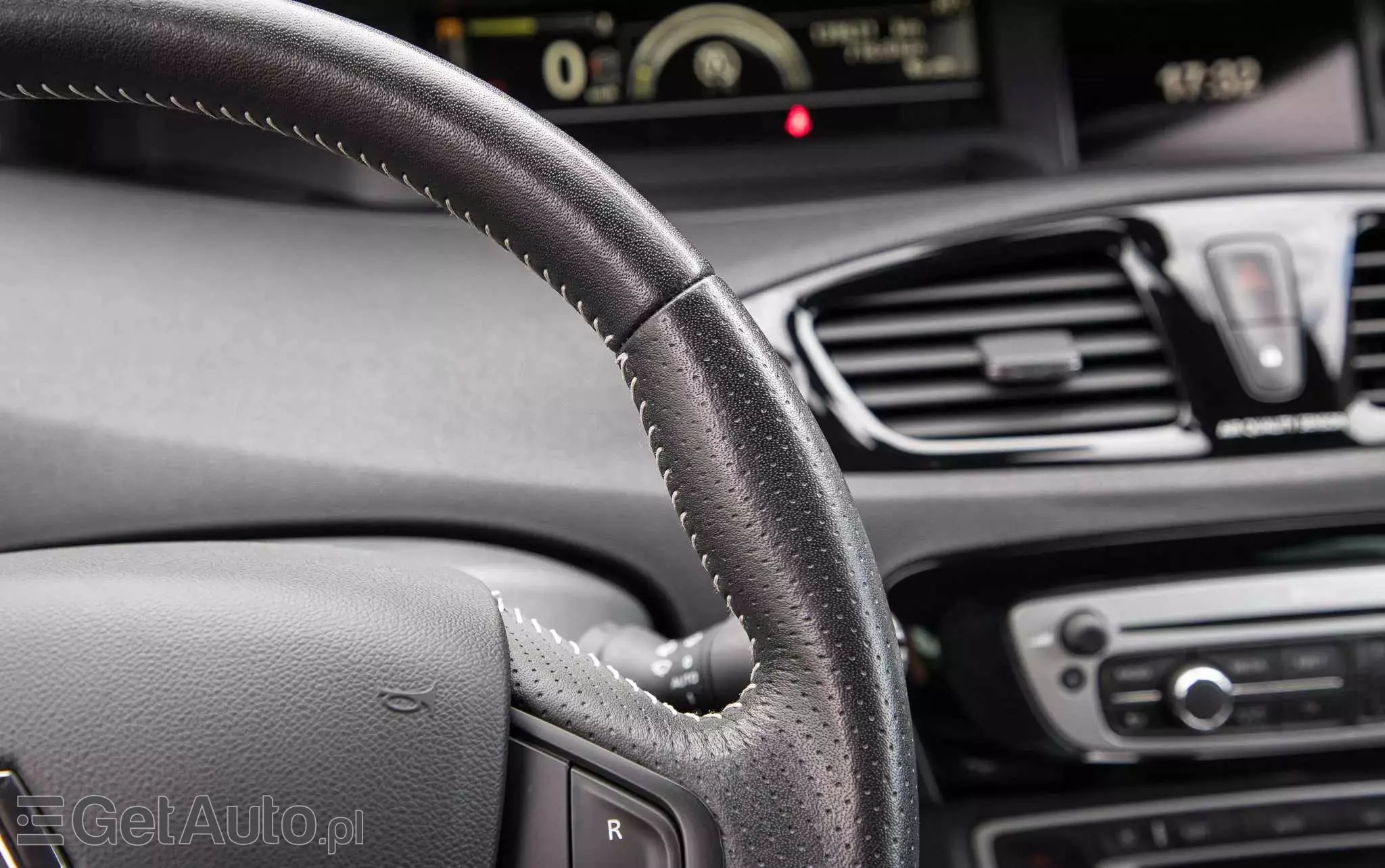 RENAULT Grand Scenic ENERGY TCe 115 Bose Edition