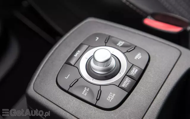 RENAULT Grand Scenic ENERGY TCe 115 Bose Edition