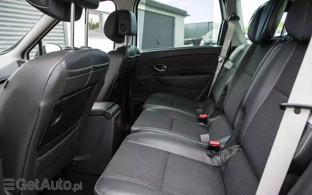 RENAULT Grand Scenic ENERGY TCe 115 Bose Edition