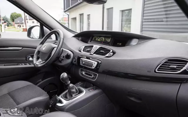 RENAULT Grand Scenic ENERGY TCe 115 Bose Edition