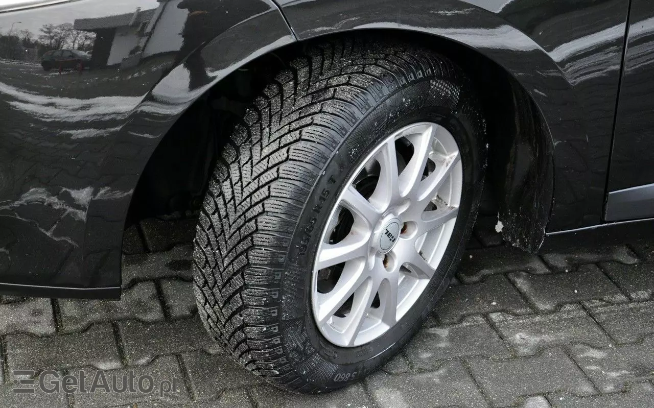 RENAULT Megane 1.6 16V 110 Paris Business