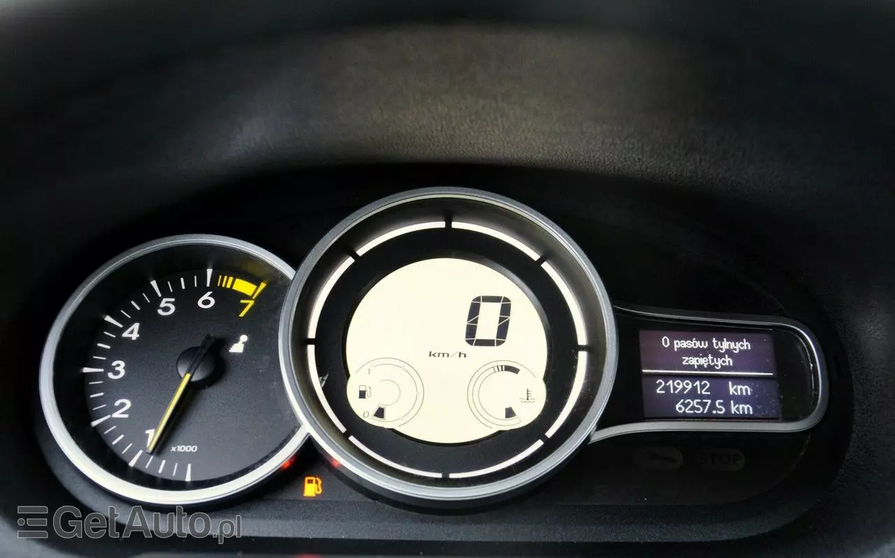 RENAULT Megane 1.6 16V 110 Paris Business