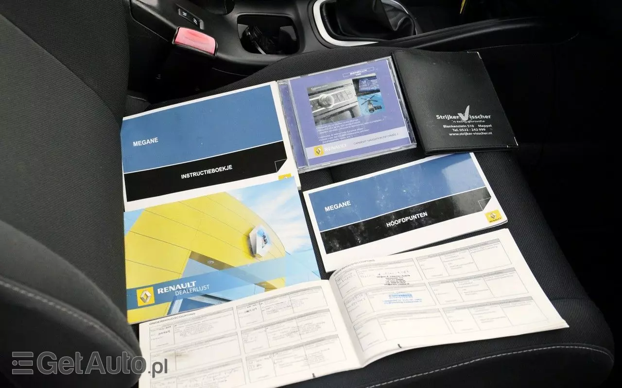 RENAULT Megane 1.6 16V 110 Paris Business