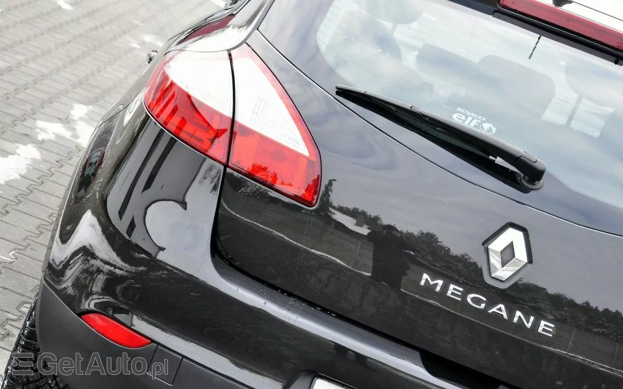 RENAULT Megane 1.6 16V 110 Paris Business