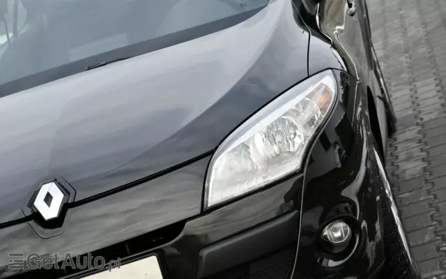 RENAULT Megane 1.6 16V 110 Paris Business