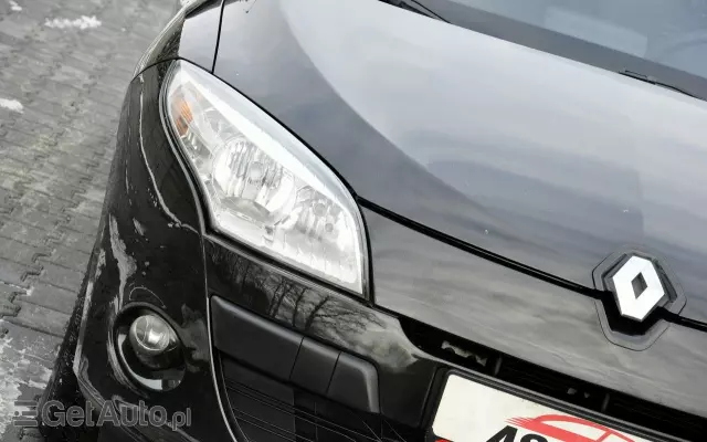 RENAULT Megane 1.6 16V 110 Paris Business