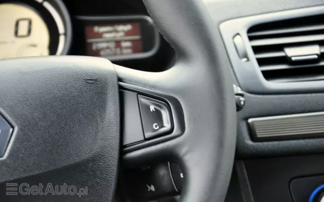 RENAULT Megane 1.6 16V 110 Paris Business