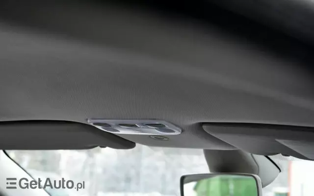 RENAULT Megane 1.6 16V 110 Paris Business