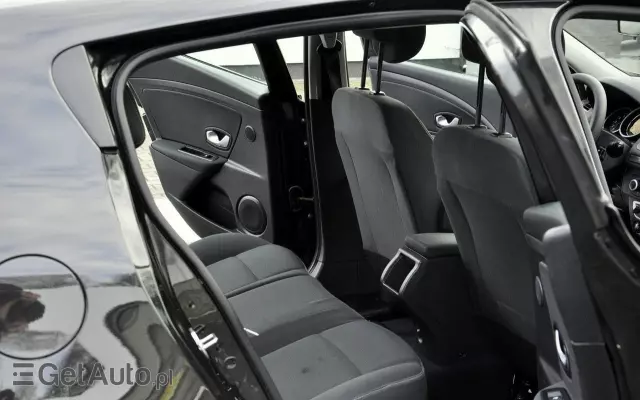 RENAULT Megane 1.6 16V 110 Paris Business