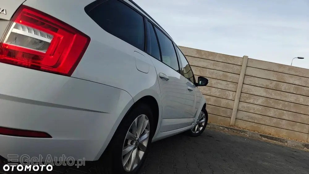 SKODA Octavia 1.4 TSI Green tec Elegance