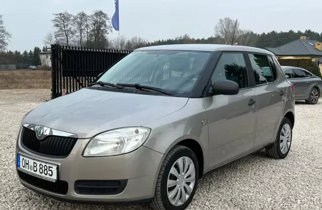SKODA Fabia 