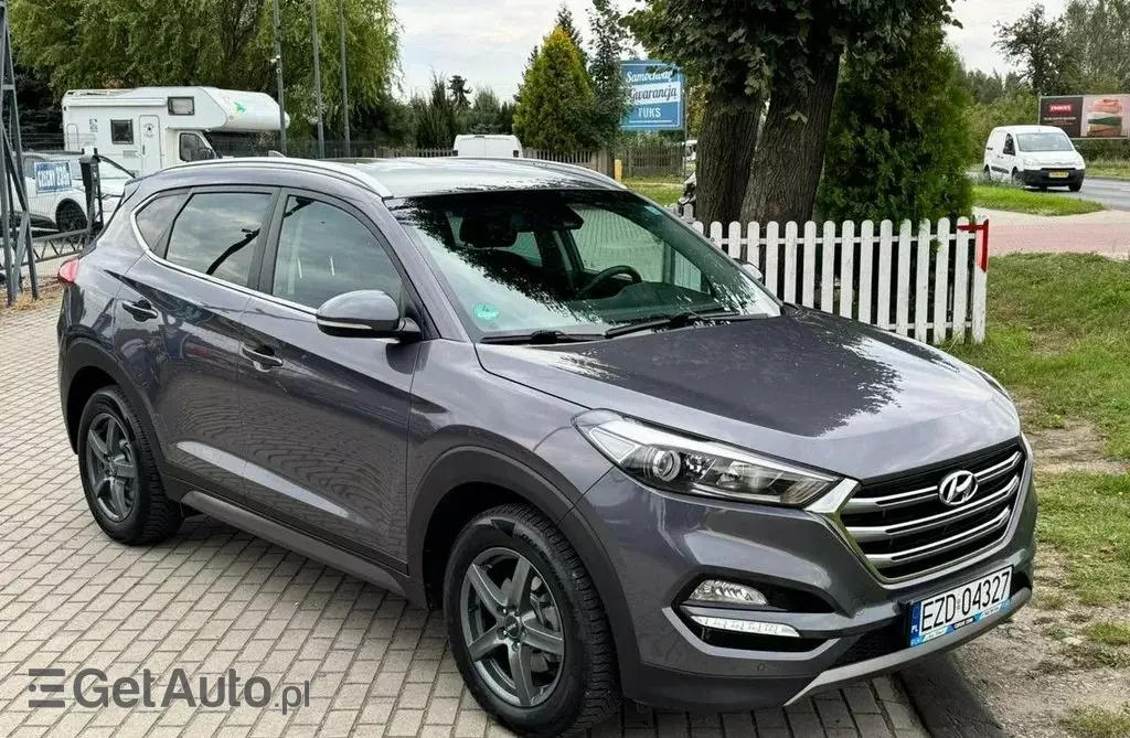 HYUNDAI Tucson 