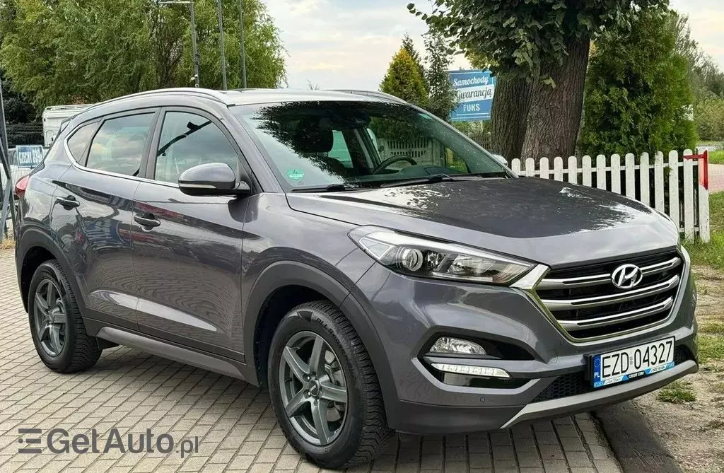 HYUNDAI Tucson 