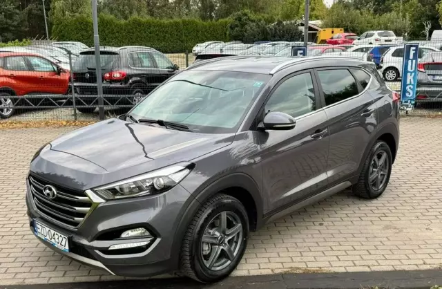 HYUNDAI Tucson 