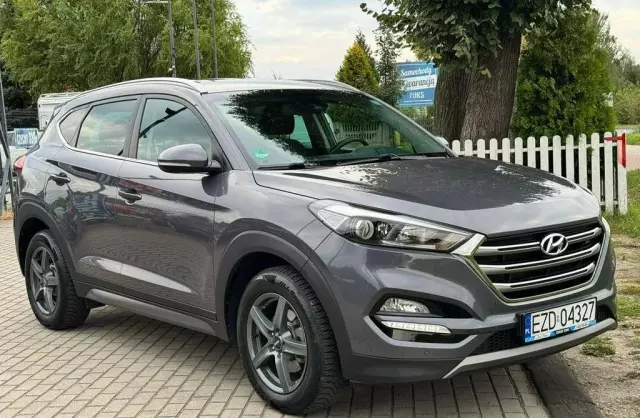 HYUNDAI Tucson 