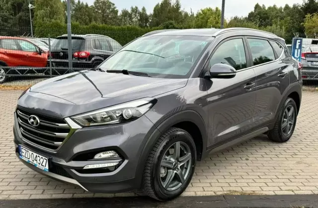 HYUNDAI Tucson 