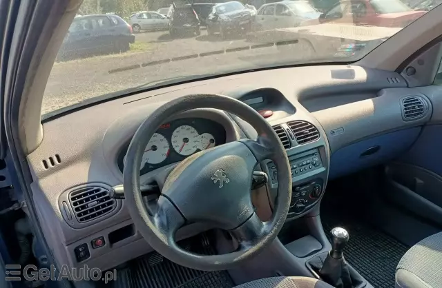 PEUGEOT 206 
