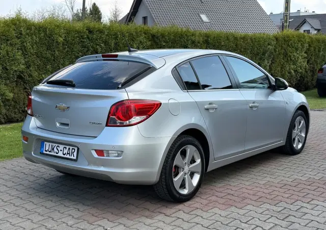 CHEVROLET Cruze 1.8 LT+