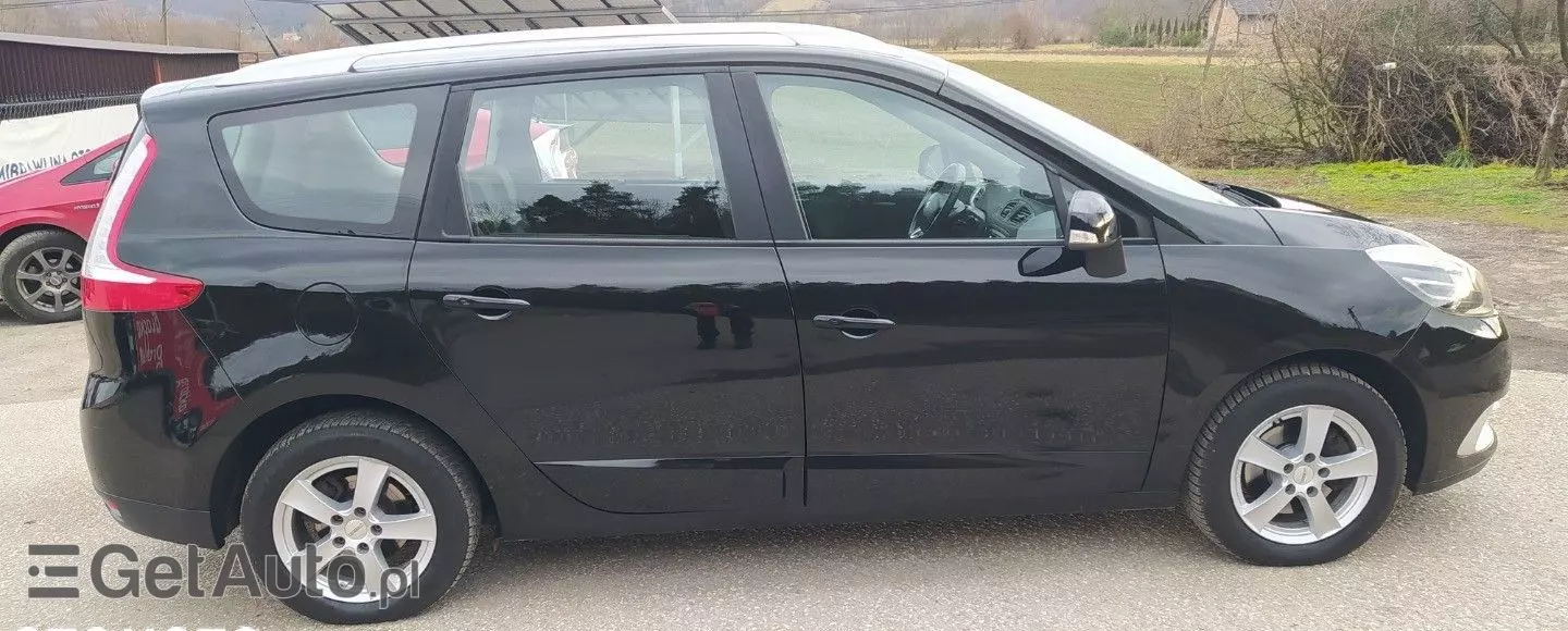 RENAULT Grand Scenic 