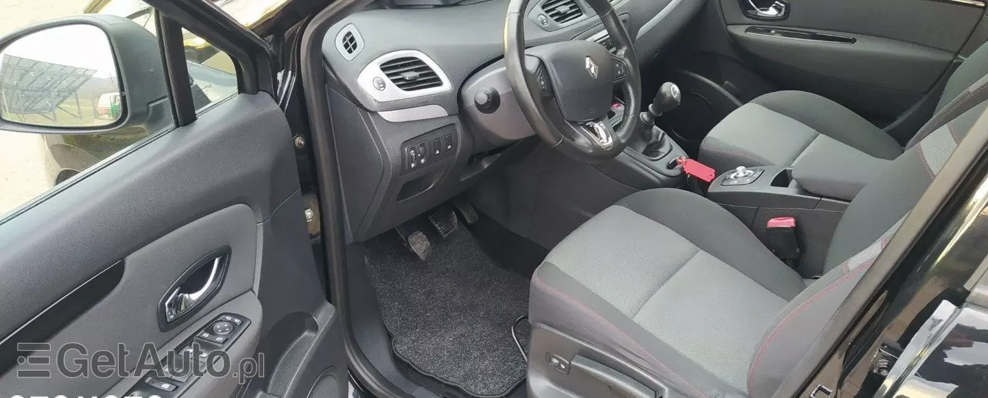 RENAULT Grand Scenic 