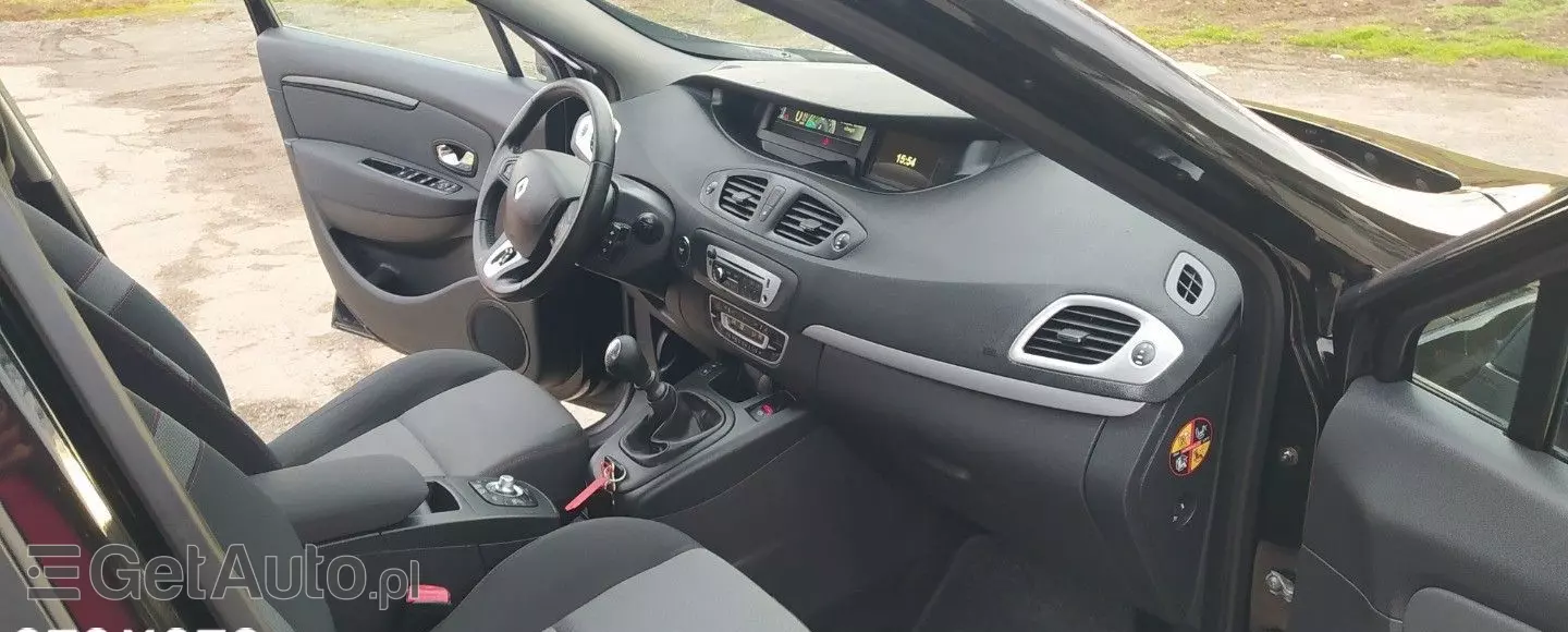 RENAULT Grand Scenic 