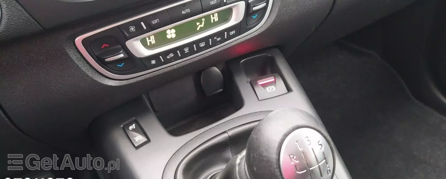 RENAULT Grand Scenic 