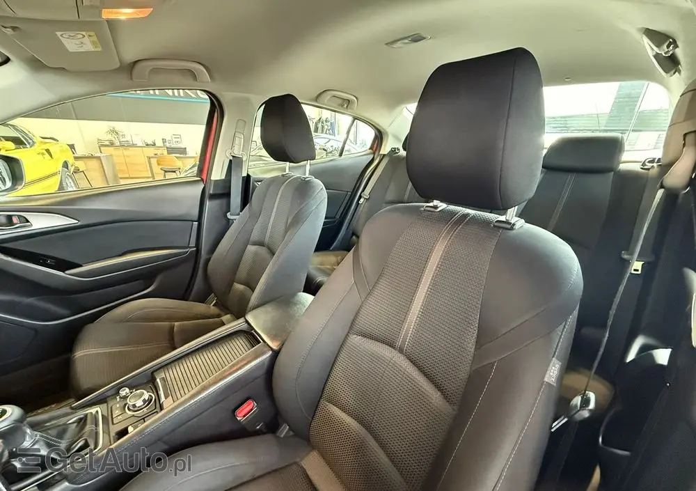 MAZDA 3 2.0 Skymotion