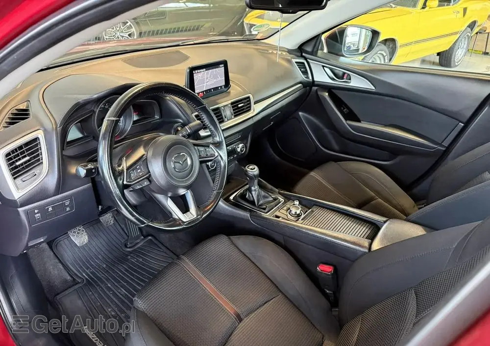 MAZDA 3 2.0 Skymotion