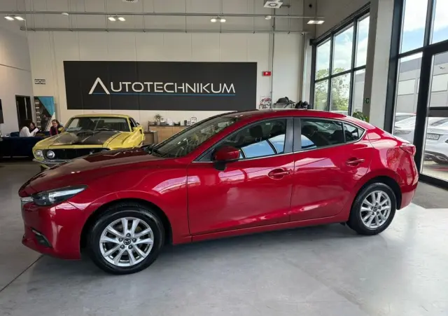 MAZDA 3 2.0 Skymotion