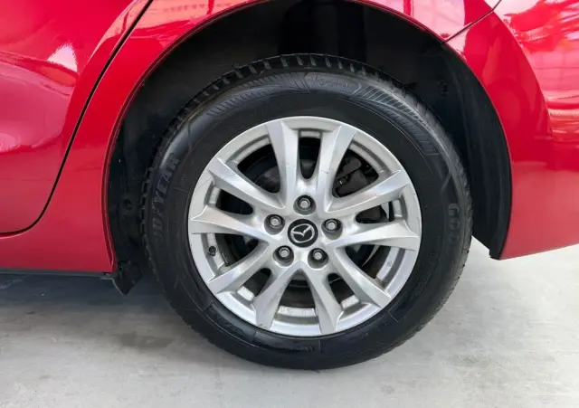 MAZDA 3 2.0 Skymotion