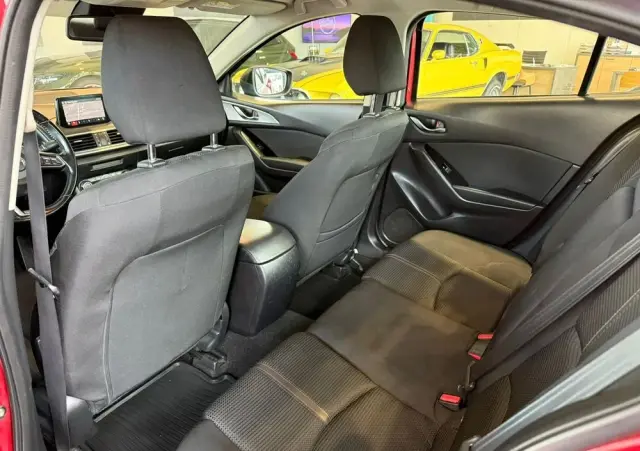 MAZDA 3 2.0 Skymotion