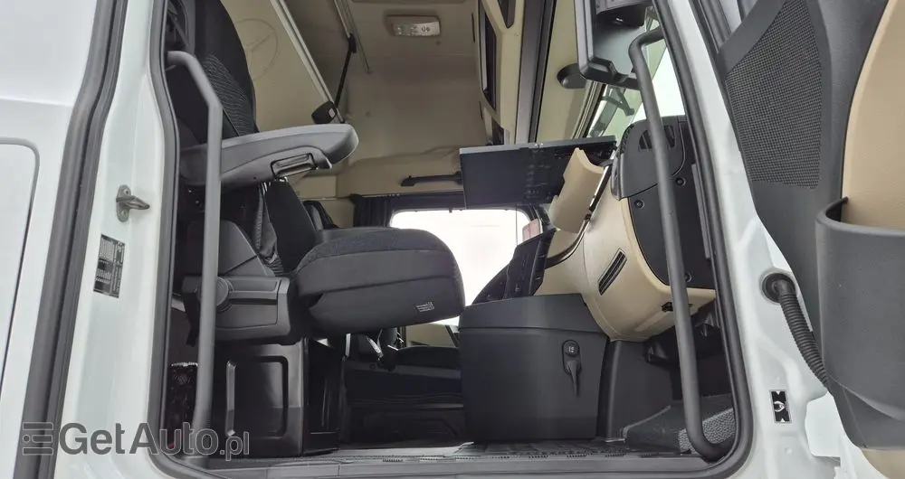 MERCEDES-BENZ MERCEDES-BENZ///ACTROS///MP5/// 1848///GIGA SPACE///2022/// STANDARD///PODUSZKI/// ALUMINIOWE FELGI///WYŚWIETLACZ OBCIĄŻENIA///KLIMA POSTOJOWA/// NAWIGACJA///XENON///PEDANTYCZNY STAN 