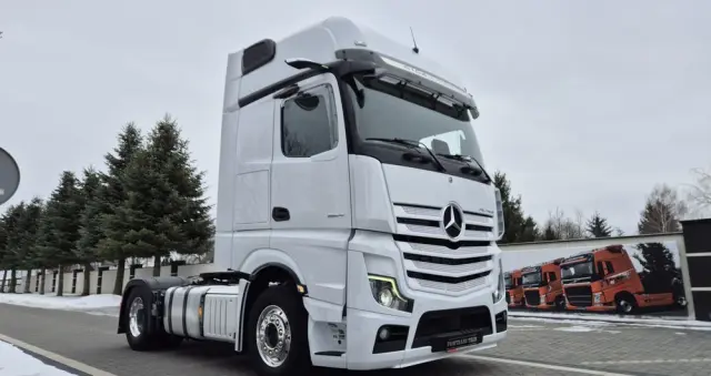 MERCEDES-BENZ MERCEDES-BENZ///ACTROS///MP5/// 1848///GIGA SPACE///2022/// STANDARD///PODUSZKI/// ALUMINIOWE FELGI///WYŚWIETLACZ OBCIĄŻENIA///KLIMA POSTOJOWA/// NAWIGACJA///XENON///PEDANTYCZNY STAN 