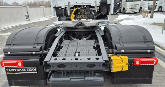 MERCEDES-BENZ MERCEDES-BENZ///ACTROS///MP5/// 1848///GIGA SPACE///2022/// STANDARD///PODUSZKI/// ALUMINIOWE FELGI///WYŚWIETLACZ OBCIĄŻENIA///KLIMA POSTOJOWA/// NAWIGACJA///XENON///PEDANTYCZNY STAN 