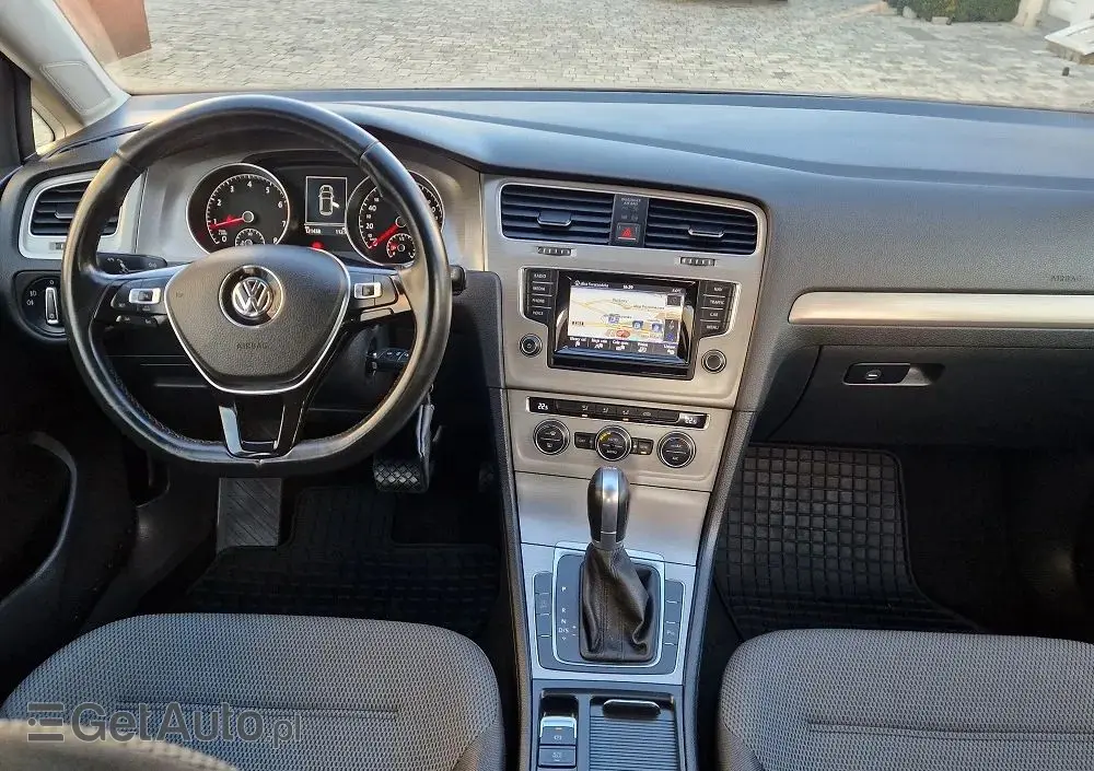 VOLKSWAGEN Golf 1.4 TSI ACT BlueMotion Technology DSG Edition