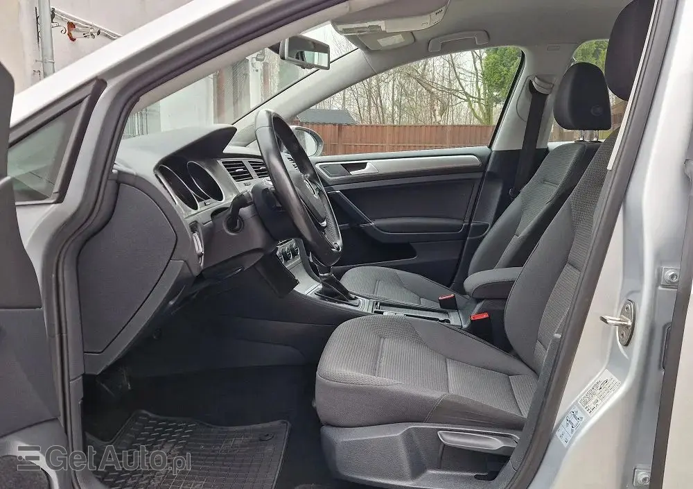 VOLKSWAGEN Golf 1.4 TSI ACT BlueMotion Technology DSG Edition