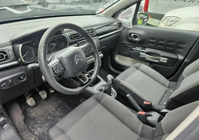 CITROËN C3 Pure Tech 82 SHINE