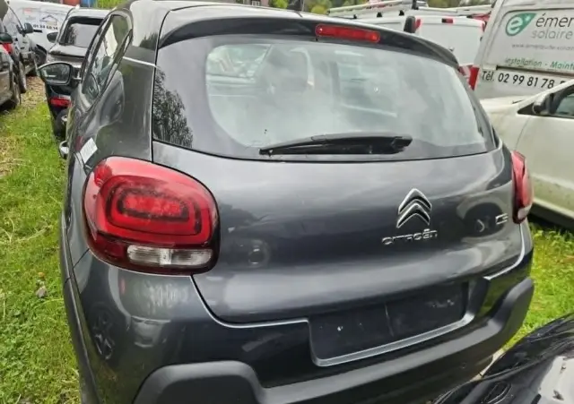 CITROËN C3 Pure Tech 82 SHINE