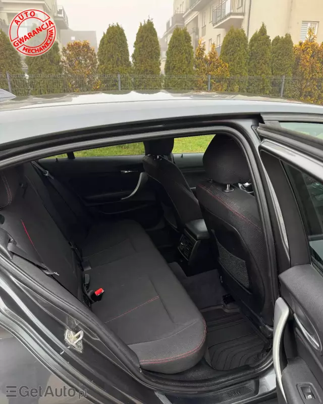 BMW Seria 1 118d Sport Line