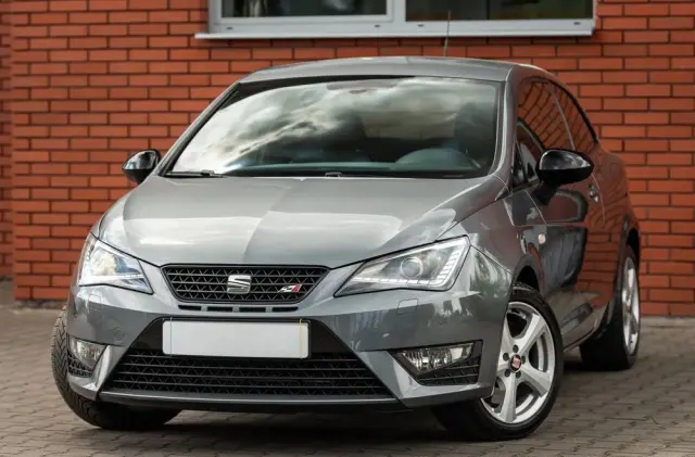 SEAT Ibiza SC 1.8 TSI Cupra S&S
